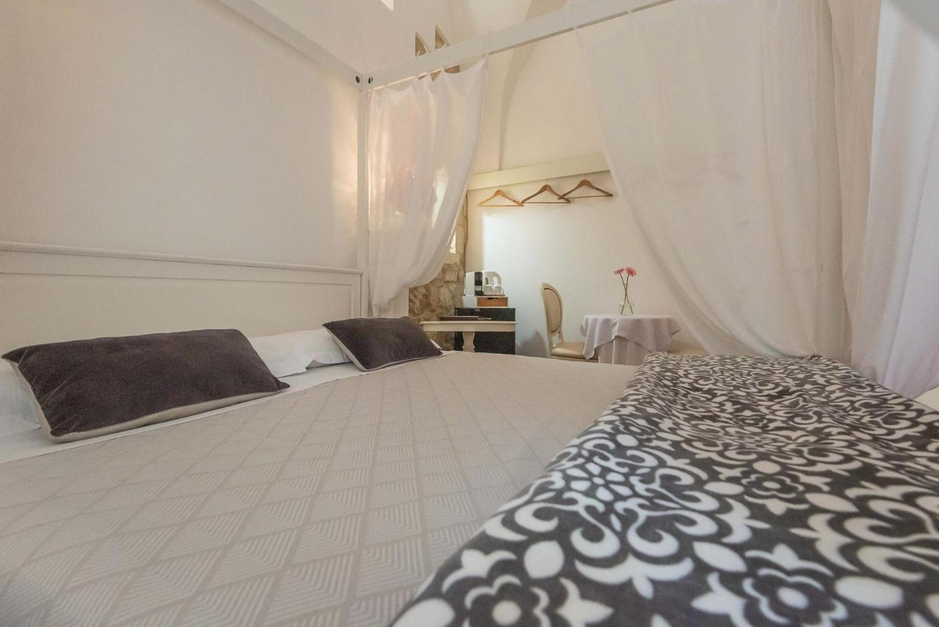 Le Nicchie Luxury Rooms Lecce Exteriér fotografie
