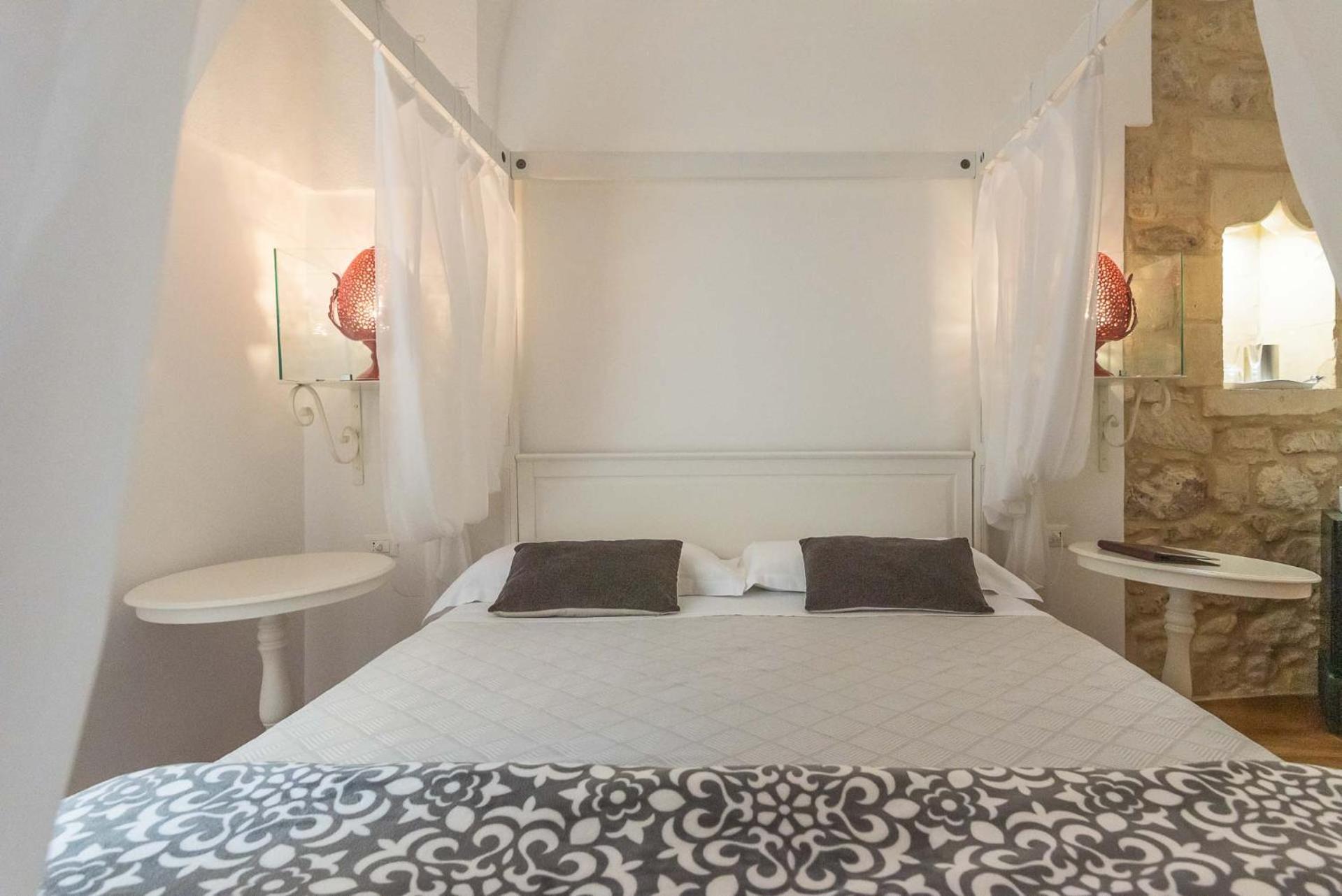 Le Nicchie Luxury Rooms Lecce Exteriér fotografie