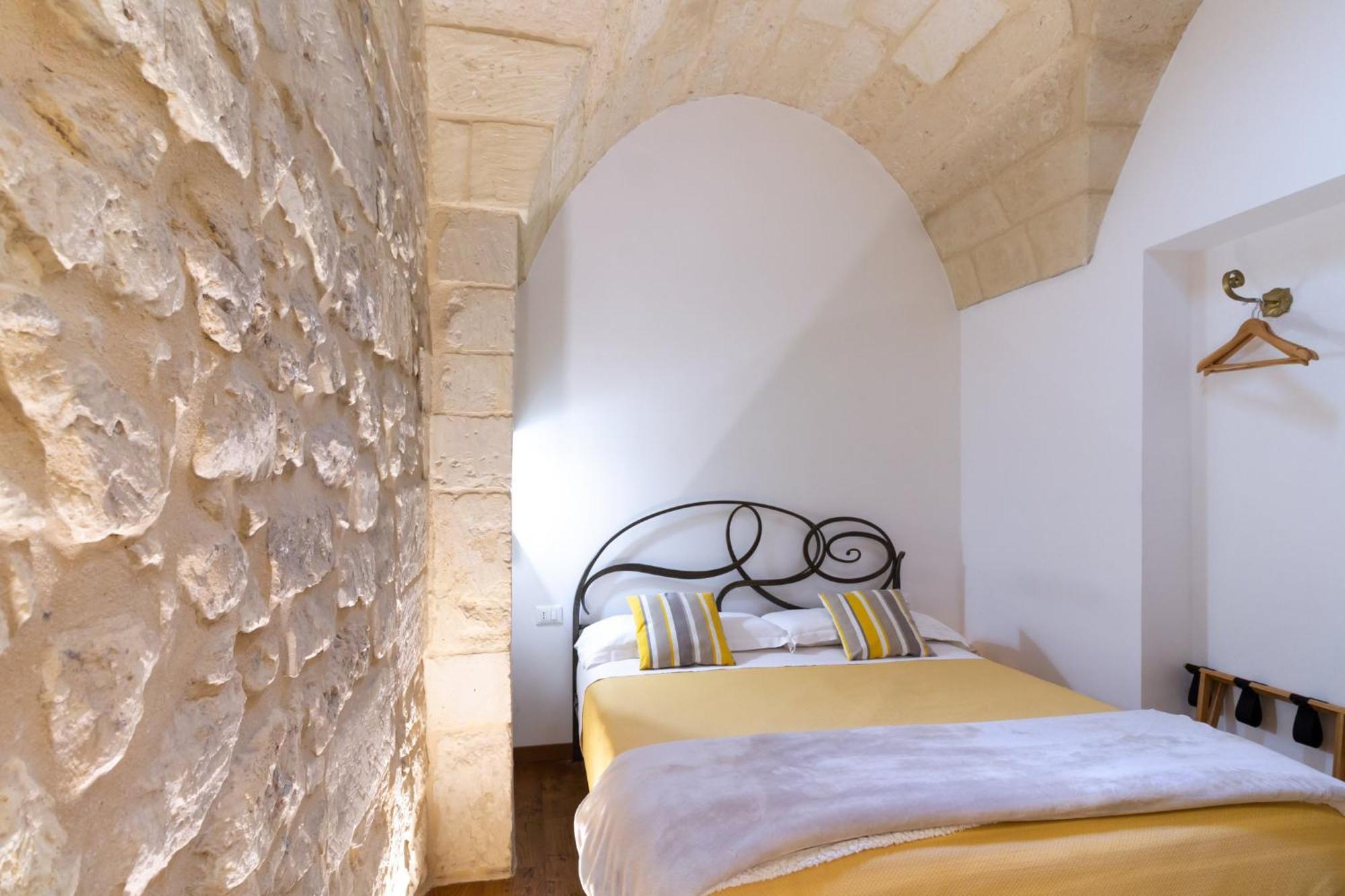 Le Nicchie Luxury Rooms Lecce Pokoj fotografie